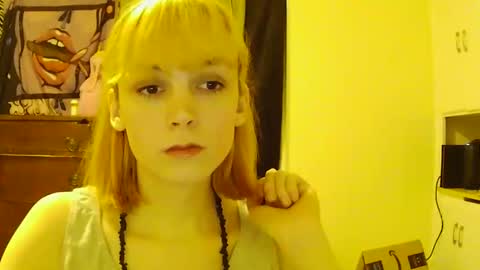 andrea online show from November 21, 6:11 am