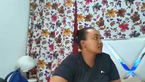 Andrea online show from December 5, 12:14 pm