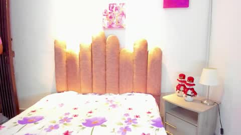 A n d r  e a S w e e t  online show from January 15, 6:06 pm