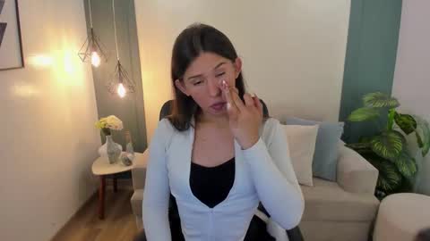 Andre Castaneda online show from March 27, 7:15 pm