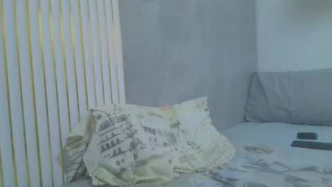 andres129494 online show from December 1, 3:37 am