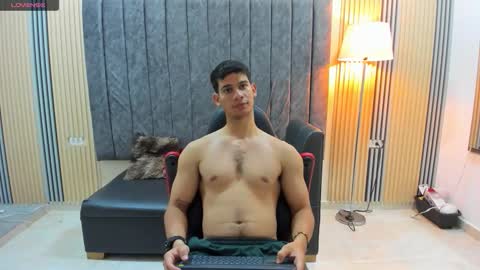 andres_stud online show from January 15, 4:54 am