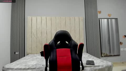 andres_stud online show from February 12, 5:11 am