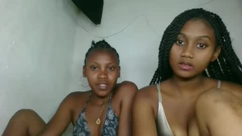 andressa03 online show from November 10, 6:54 pm