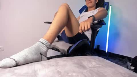 andrestwink__ online show from January 19, 1:26 am