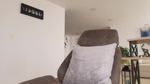 ANDREW WEST online show from March 3, 5:31 pm