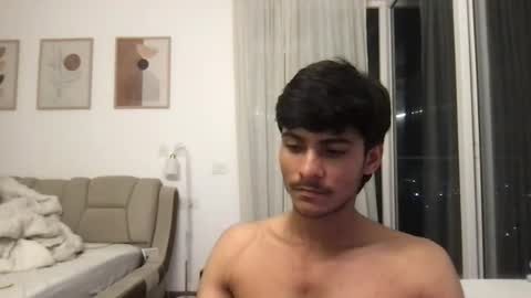 andrewtatae01 online show from June 26, 5:29 pm