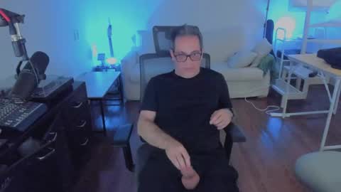 Andrew online show from December 4, 12:32 am