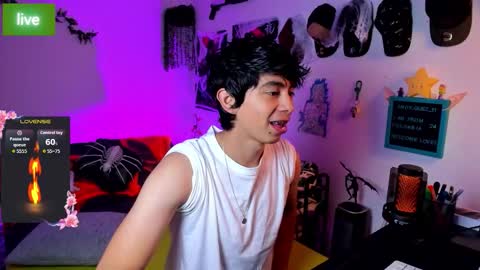 andy_guez_11 online show from October 5, 10:01 am