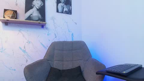 ANDY online show from December 5, 9:34 pm