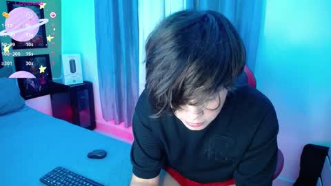 Snapshot of andyboy_19 chatting on March 12, 1:03 am andy online show from March 12, 1:03 am