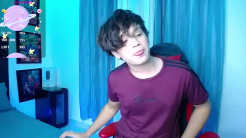 Snapshot of andyboy_19 chatting on February 19, 1:18 am andy online show from February 19, 1:18 am