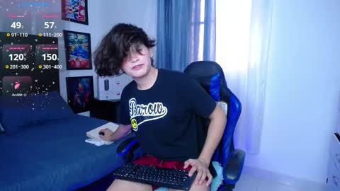 Snapshot of andyboy_19 chatting on September 20, 10:02 pm andy online show from September 20, 10:02 pm