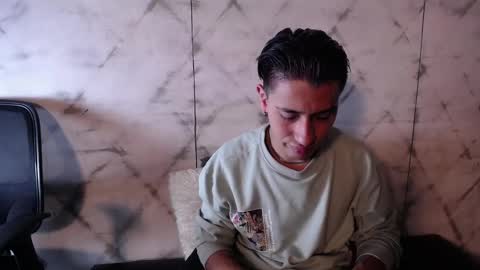 Andy Joy  online show from January 5, 5:27 pm