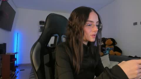      online show from March 7, 4:12 am