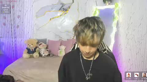 angeel_tay online show from June 16, 7:07 pm