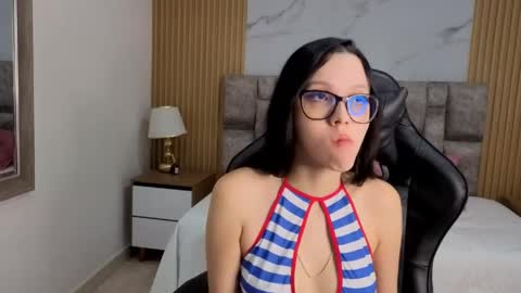 angel__kiss online show from April 12, 1:15 pm