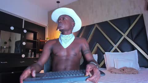 angel bllack online show from October 1, 3:38 am