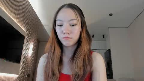 Luluu Chu  online show from July 19, 1:46 pm