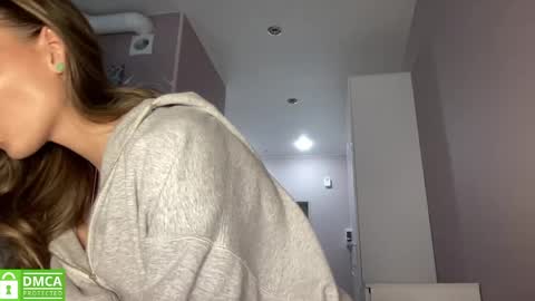 Greetings  Jess online show from April 10, 11:59 am