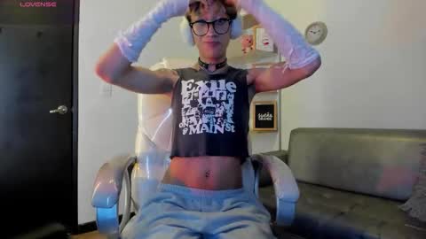 Angel online show from November 4, 4:14 am