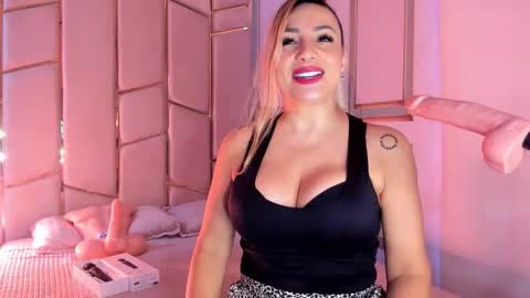 Angel  online show from March 28, 4:52 pm