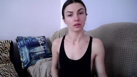 Snapshot of angel_zoe77 chatting on February 24, 12:16 pm Zoe online show from February 24, 12:16 pm