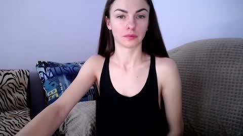 Snapshot of angel_zoe77 chatting on January 31, 9:37 am Zoe online show from January 31, 9:37 am