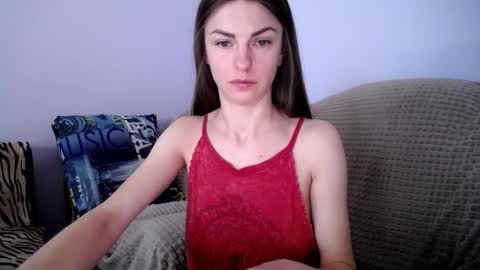Snapshot of angel_zoe77 chatting on October 11, 12:54 pm Zoe online show from October 11, 12:54 pm