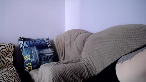 Snapshot of angel_zoe77 chatting on January 30, 11:33 am Zoe online show from January 30, 11:33 am