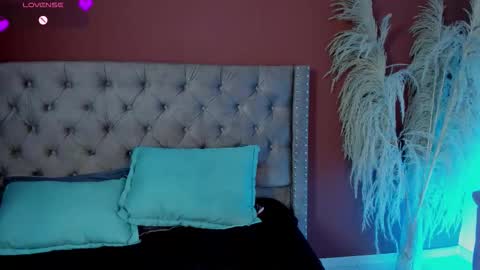 Ange online show from February 18, 7:46 pm