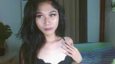 angela online show from January 18, 9:45 pm