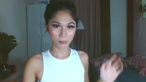 angela online show from February 9, 3:22 am