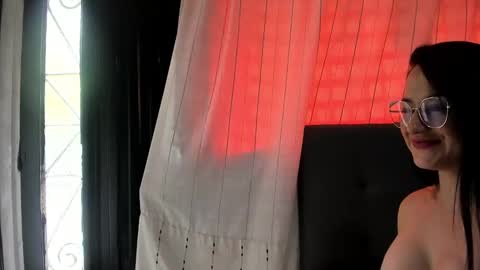 angela_nix online show from November 13, 5:26 pm