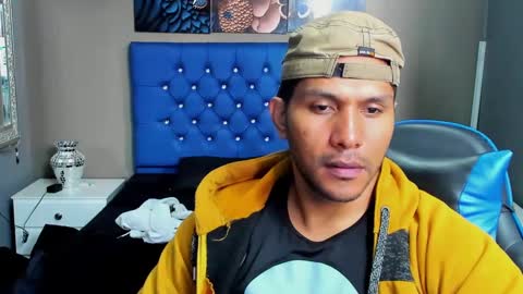Angel And Cris online show from September 23, 12:32 pm