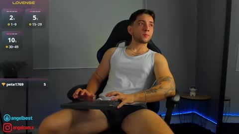 angelbell19 online show from October 23, 3:08 am