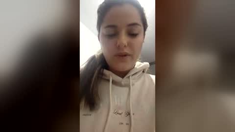 anita online show from August 3, 7:54 am