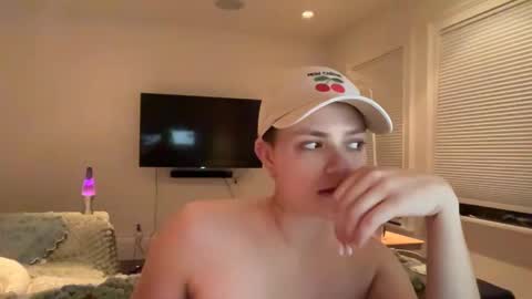 angeleleven11 online show from February 15, 6:44 am