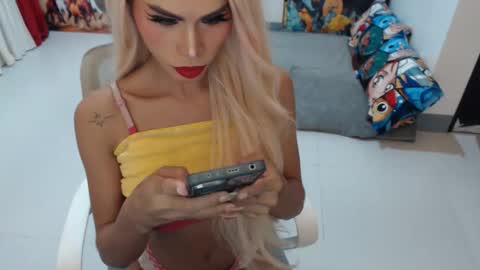 DIVINE ANGEL online show from December 22, 5:03 am