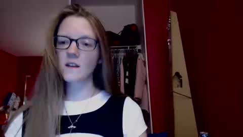 AngelicAngel online show from October 18, 5:44 am