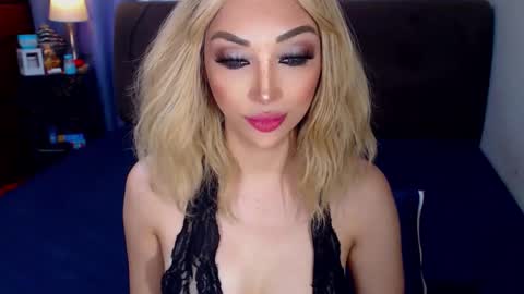 MS. AMALIA online show from January 8, 7:36 am