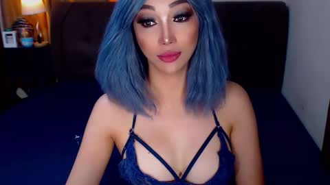 MS. AMALIA online show from November 5, 7:32 am