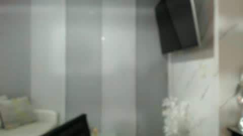 angelinna_12 online show from June 29, 7:27 am