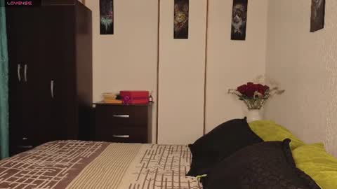  ANGELA ISABELLA  online show from July 1, 11:02 pm