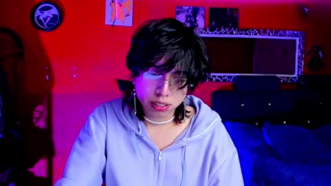 Snapshot of angellonfire chatting on January 23, 3:05 am Angel  online show from January 23, 3:05 am