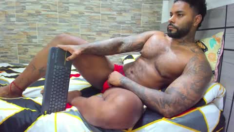 angelo_evans33 online show from February 18, 12:43 am