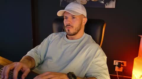 BlackWolf online show from December 19, 1:39 pm