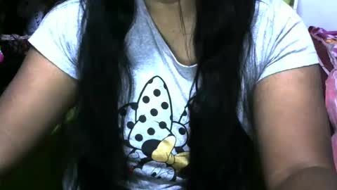 Snapshot of angelpriya555 chatting on December 19, 6:12 pm angelpriya555 online show from December 19, 6:12 pm