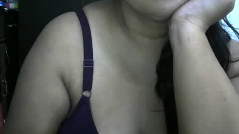Snapshot of angelpriya555 chatting on October 7, 7:43 pm angelpriya555 online show from October 7, 7:43 pm