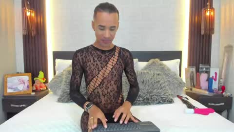  Anghel Stone  online show from April 21, 8:27 pm